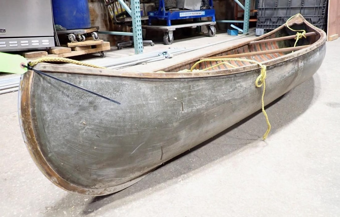 Vintage Wood Ribbed 10' Canoe (1 of 6)