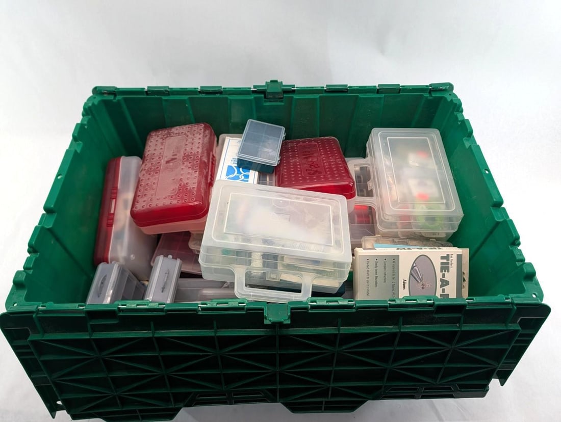 Fly Tying Lot - 8