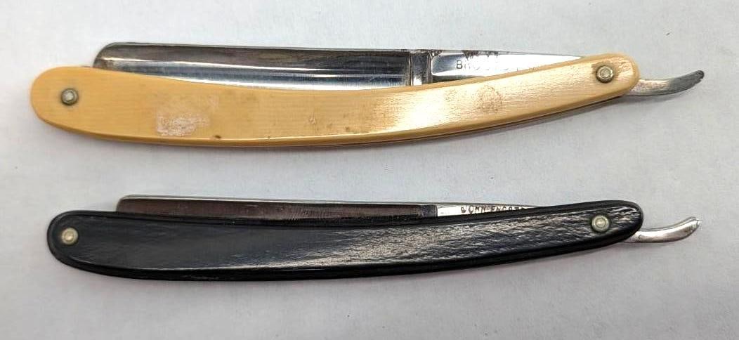 (2) Antique Straight Razors: (2) Antique Straight Razors