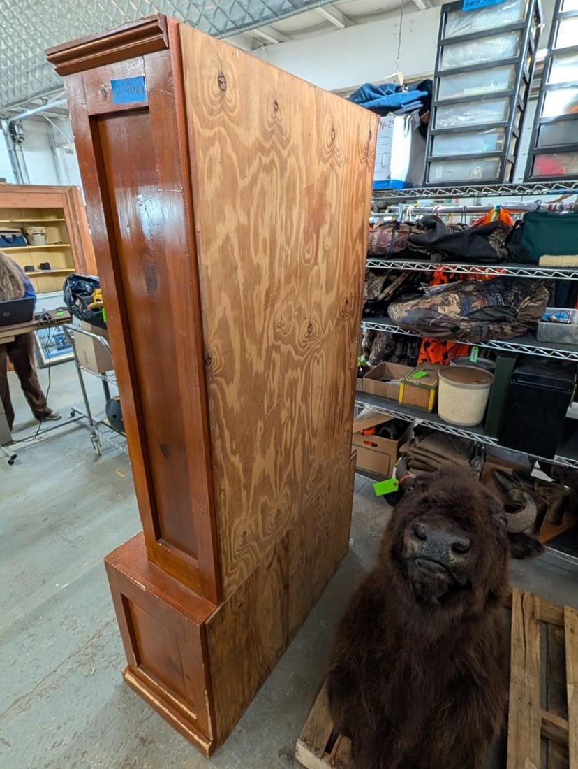 Six Place Pine Rifle Cabinet W/ Internal Locking Mechanism - 12