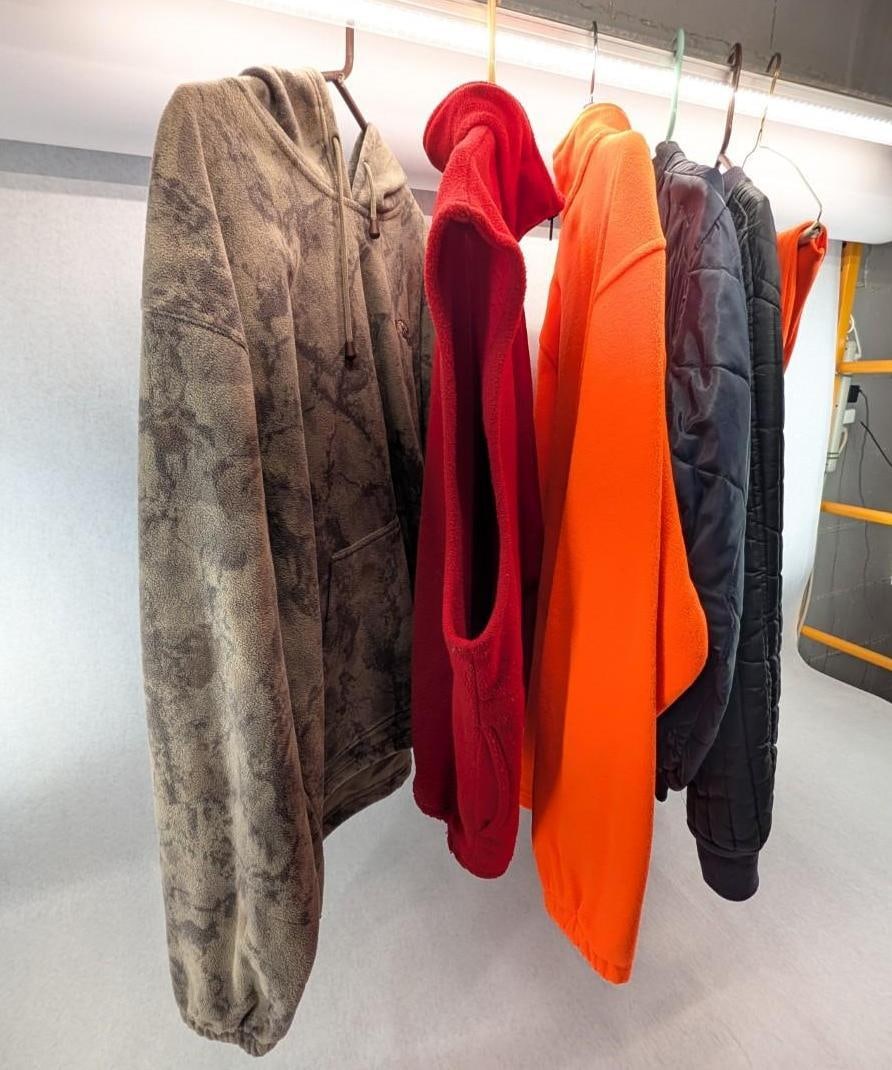 (6) Fleece & Insulated Jackets/Vests - 3