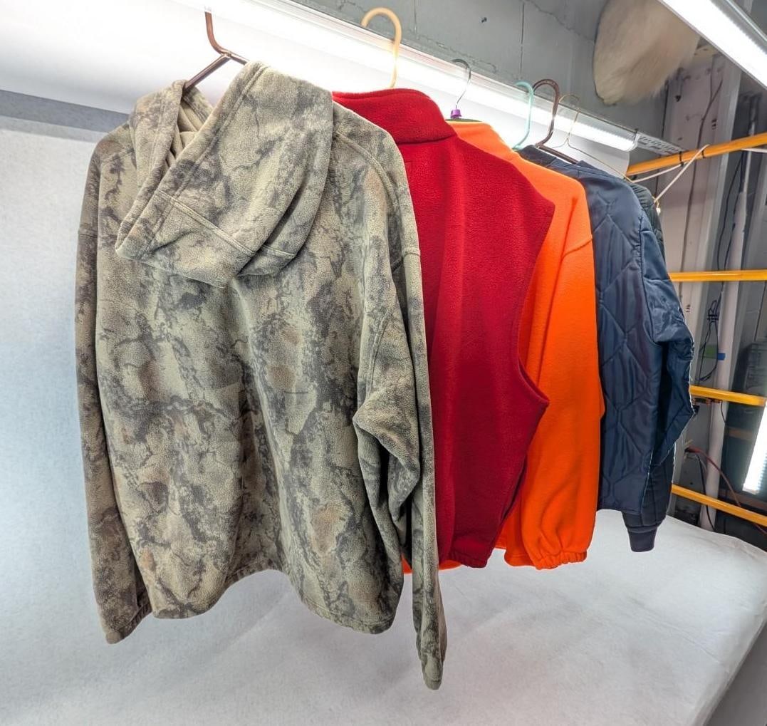 (6) Fleece & Insulated Jackets/Vests - 5