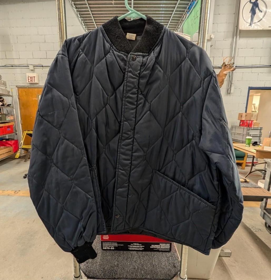 (6) Fleece & Insulated Jackets/Vests - 8