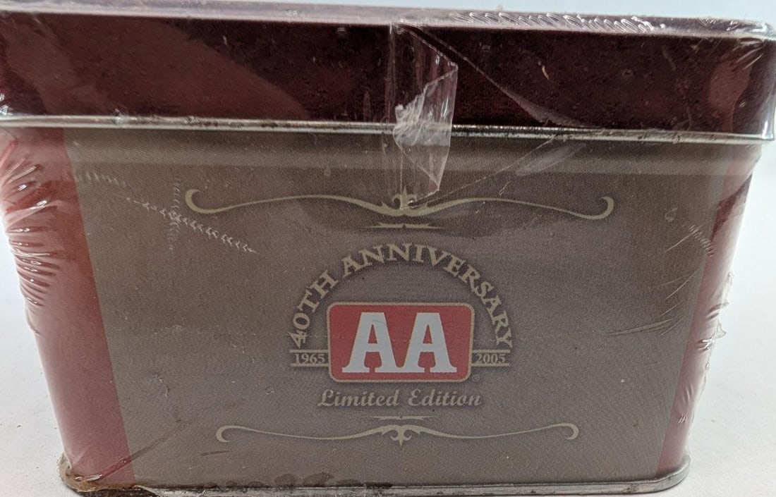 Tin Box of Winchester 40th Anniversary AA 12 Ga. Shotgun Shells - 10