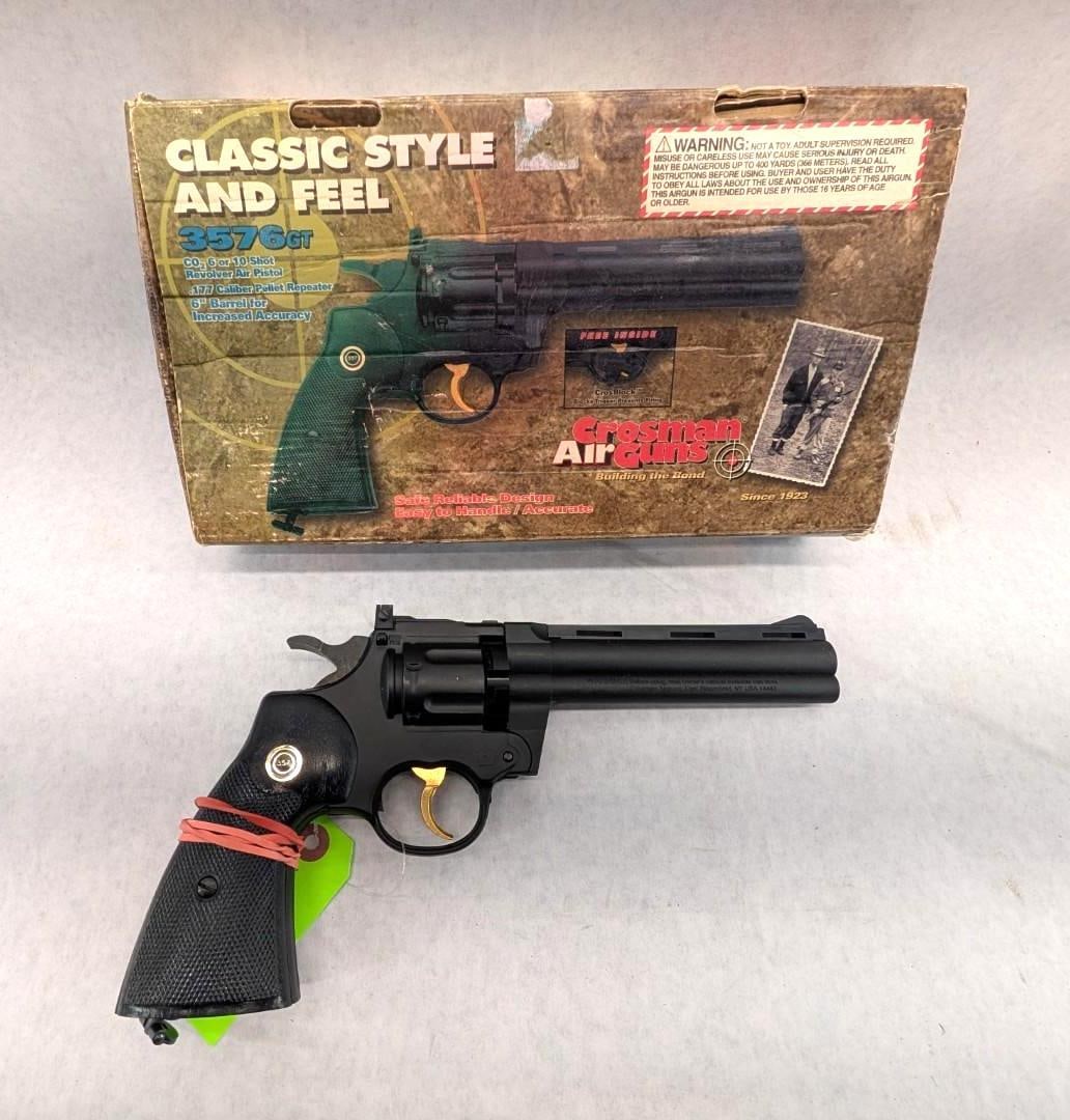 Crosman Mod. 357 Pellet Gun: .177 cal. No. S#, grip needs repair, w/ box