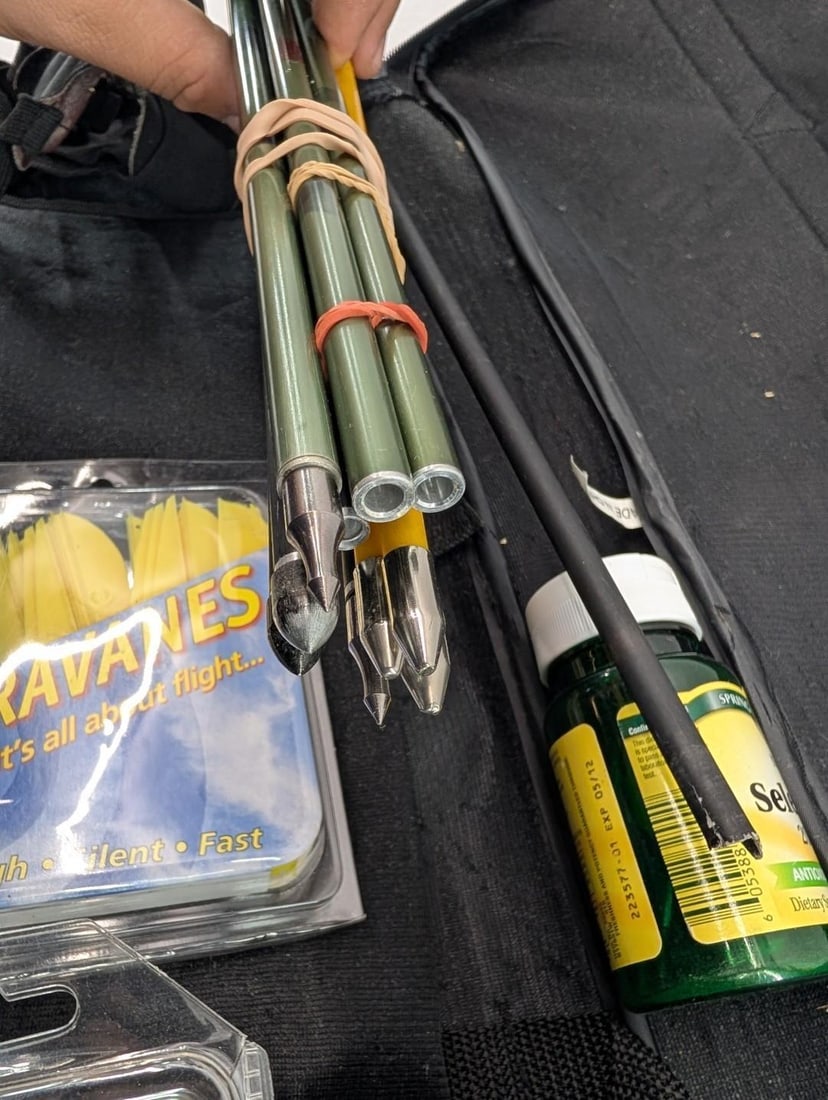 Champion Saber Compound Bow - 20