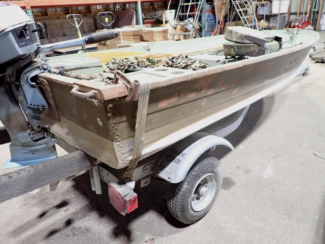 Starcraft Sealite 12OB 12' Aluminum Boat W/ Yacht Club Single Axle Trailer & 7.5 HP Evinrude - 16
