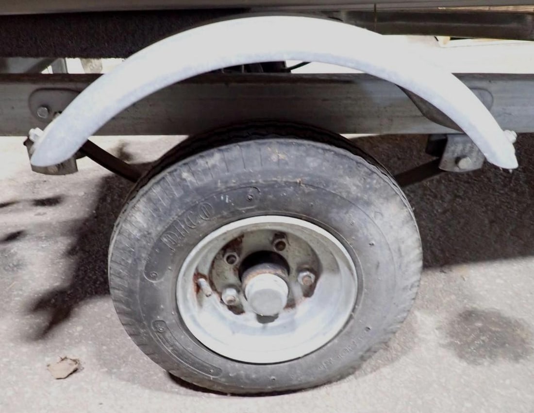 Starcraft Sealite 12OB 12' Aluminum Boat W/ Yacht Club Single Axle Trailer & 7.5 HP Evinrude - 17
