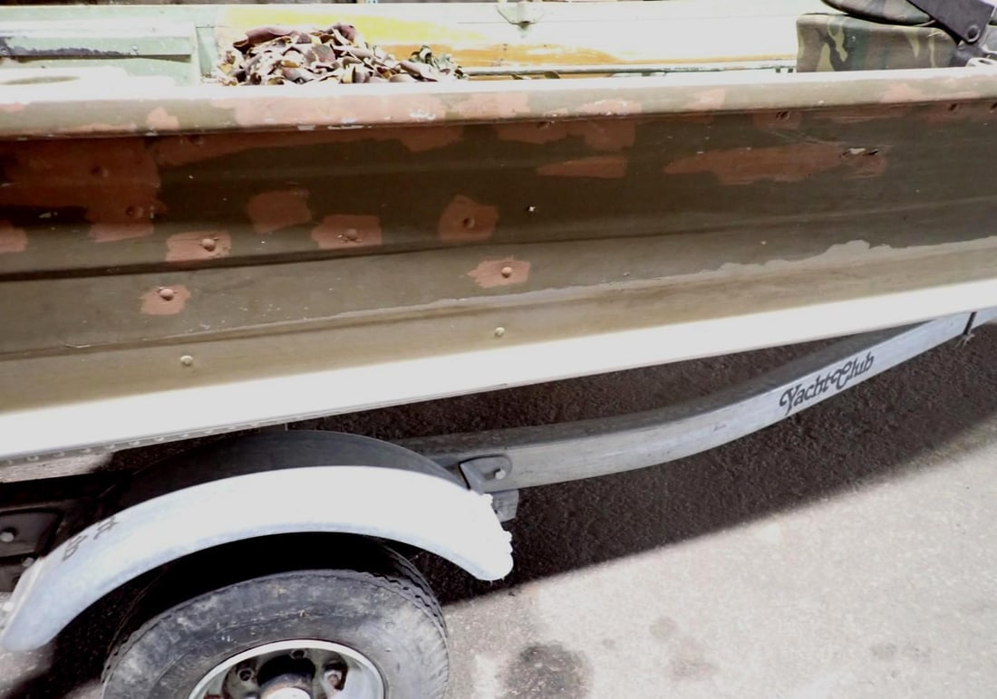 Starcraft Sealite 12OB 12' Aluminum Boat W/ Yacht Club Single Axle Trailer & 7.5 HP Evinrude - 18