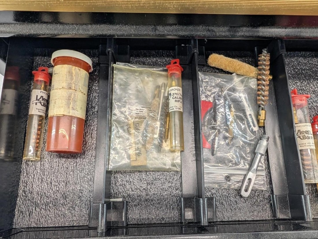 Gunsmiths Lot - 12