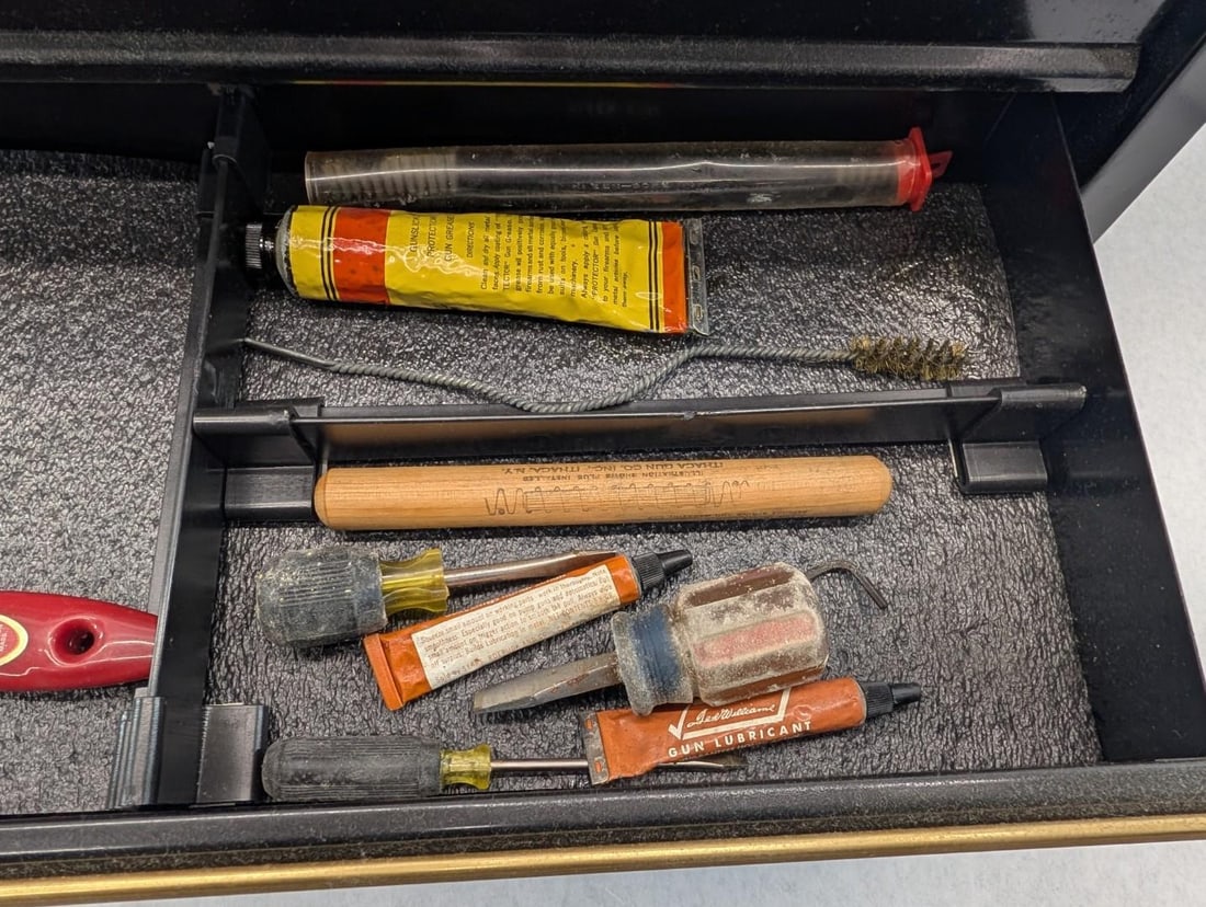 Gunsmiths Lot - 9