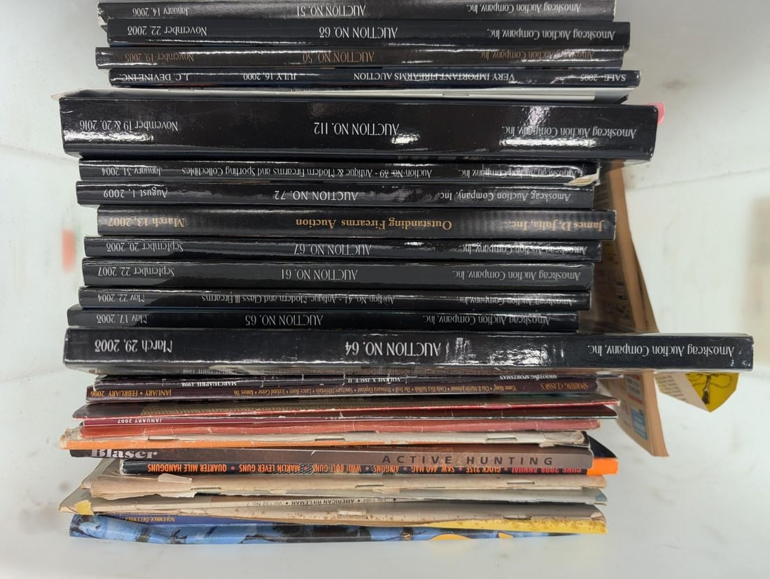 (31+/-) Amoskeag Auction Co. Catalogs & Asst. Sporting/Shooting Periodicals - 3