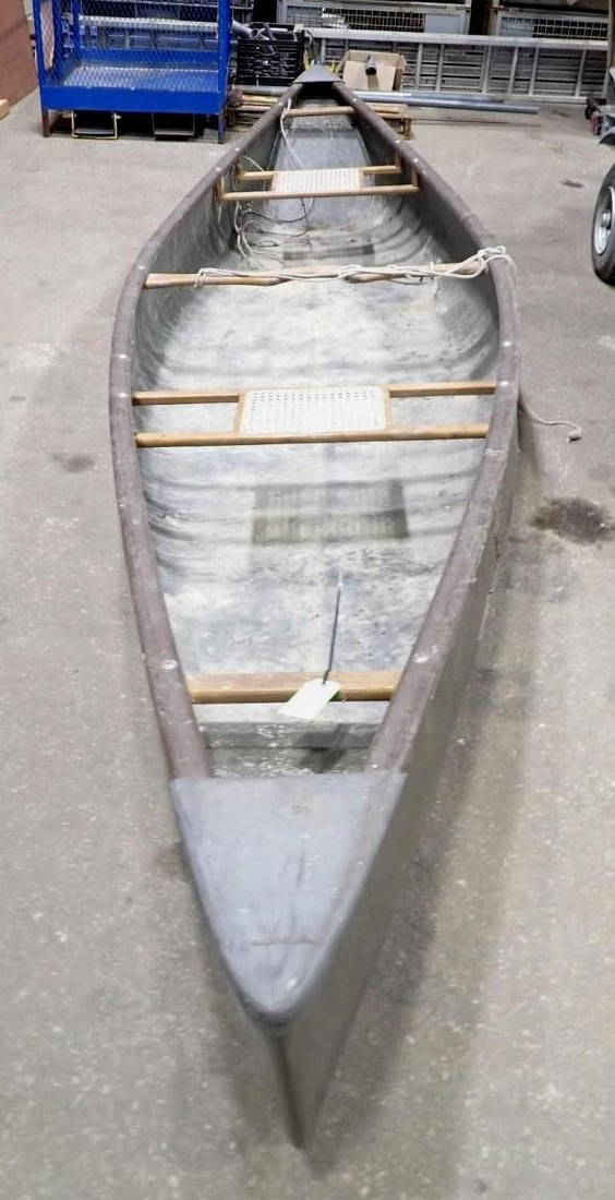 Three Rivers Fiberglass Canoe 14'3" - 2