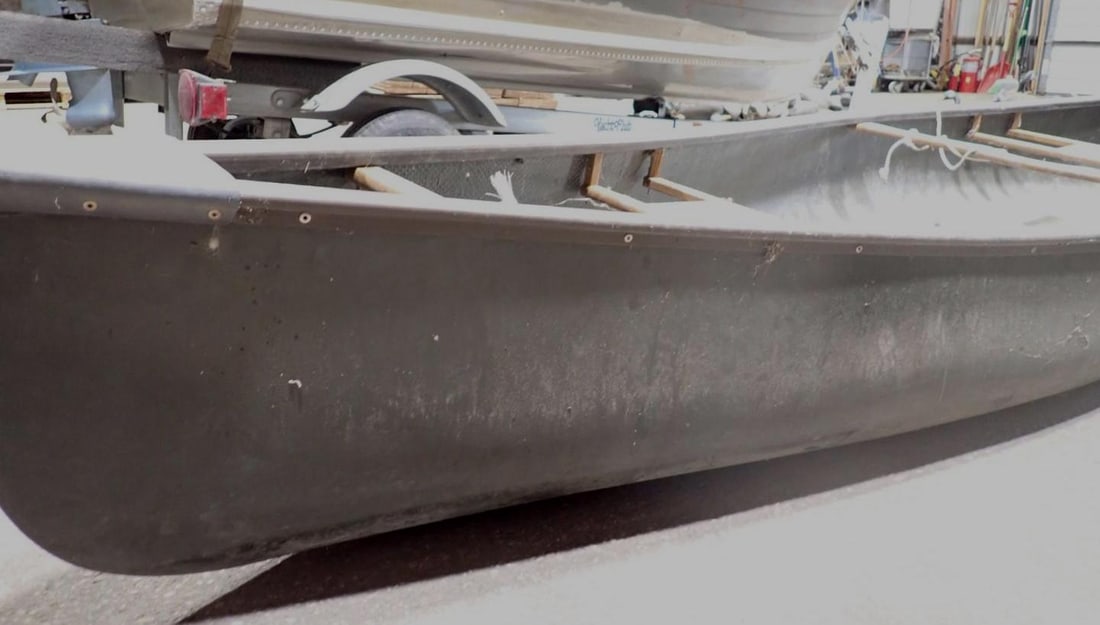 Three Rivers Fiberglass Canoe 14'3" - 8