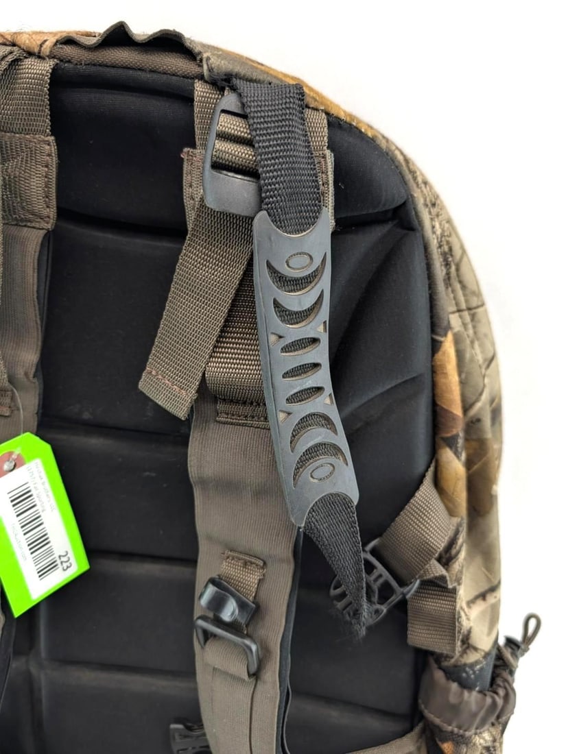 Realtree Scent Blocker Camo Backpack - 4