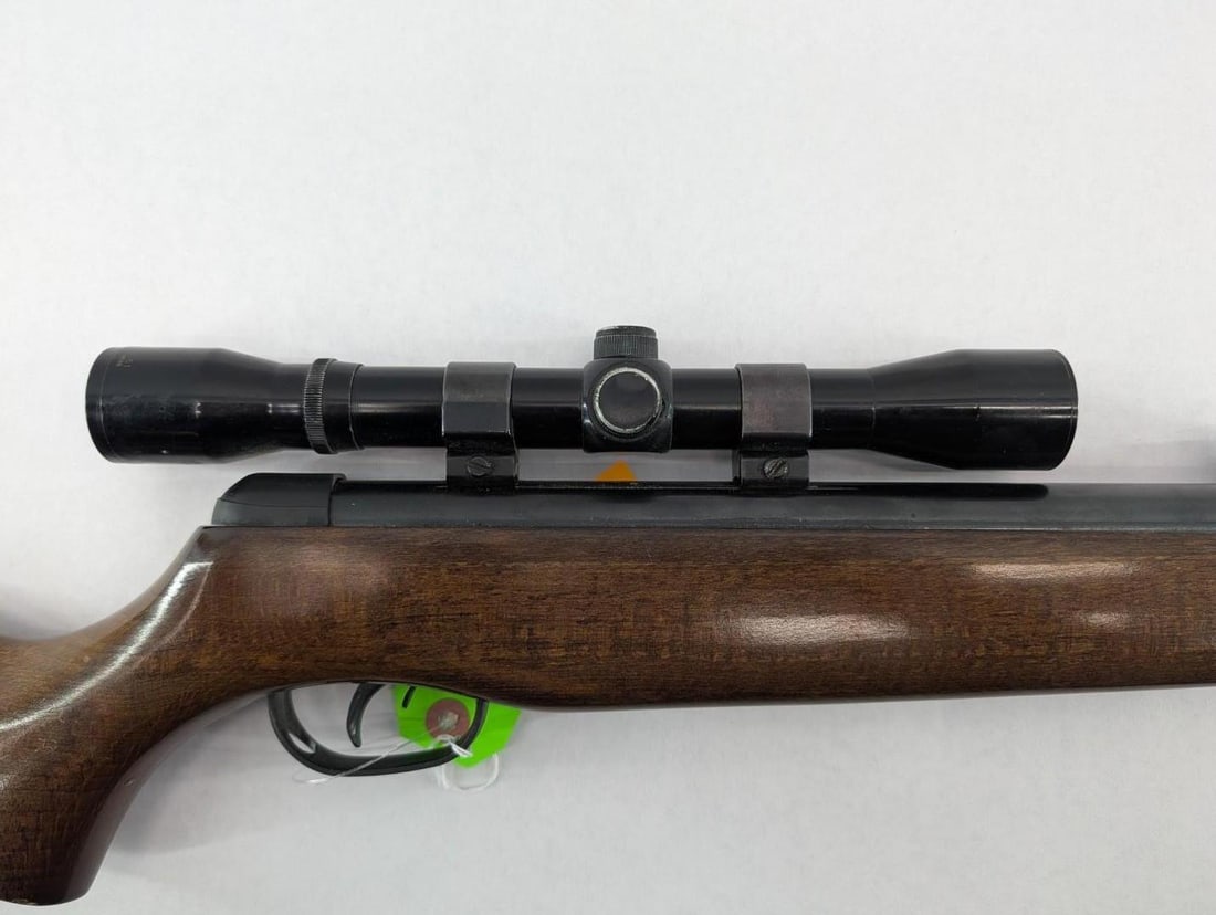 Gamo Hunter 220 W/ Tasko 4X32 Scope .177 Caliber - 5