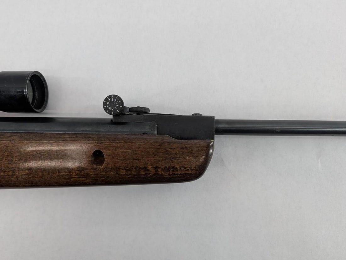Gamo Hunter 220 W/ Tasko 4X32 Scope .177 Caliber - 6
