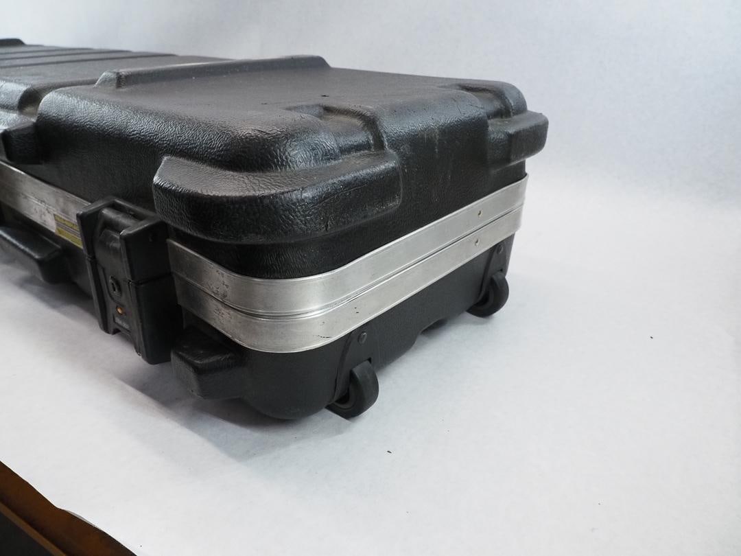 SKB Lockable Rifle Case - 7