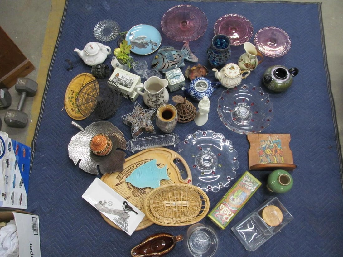 Large Group of Household Decor - 7