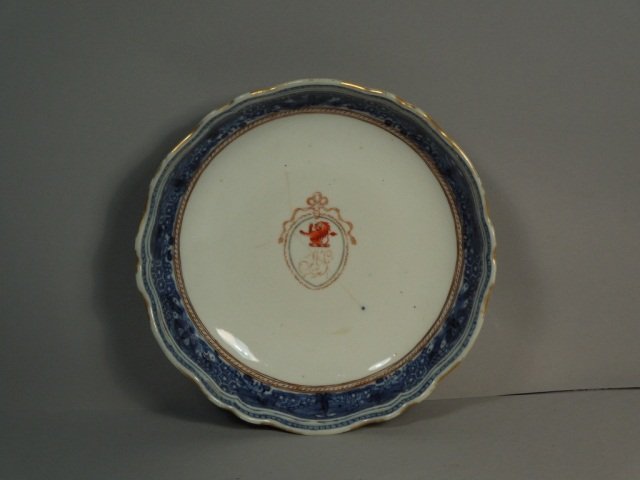 Chinese Armorial Fitzhugh B/W Pudding Dish C.1785: Chinese 18th century True Fitzhugh border Armorial pudding dish. measures 6 1/4 " A/F