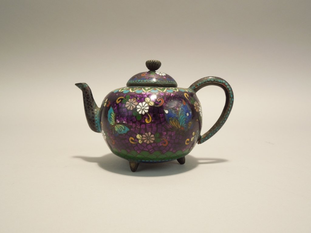 Chinese 19th Century Cloisonne Fish Scale Teapot: Chinese 19th century fish scale designed cloisonne teapot with good form and size;. measures 3 3/4"; good condition.