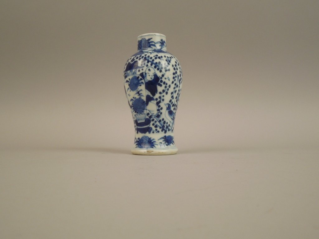 Antique Chinese Blue and White Vase: Antique 19th century Chinese blue and white baluster Vase; measures 5 1/2"; good condition; minor glaze frits on base rim.