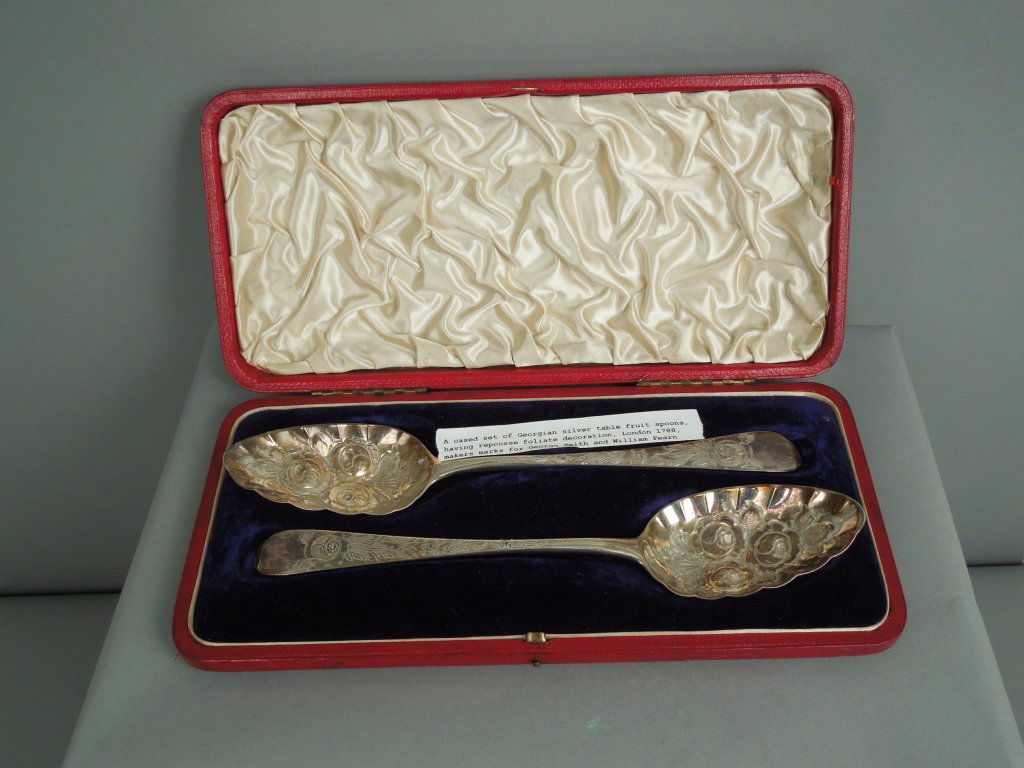 Georgian Silver Repousse Serving Spoon London 1788: George Smith and William Fearn London 1788; Fine Georgian silver Repousse serving spoons in the original case; measure 8 1/2"; Weight: 125 grams