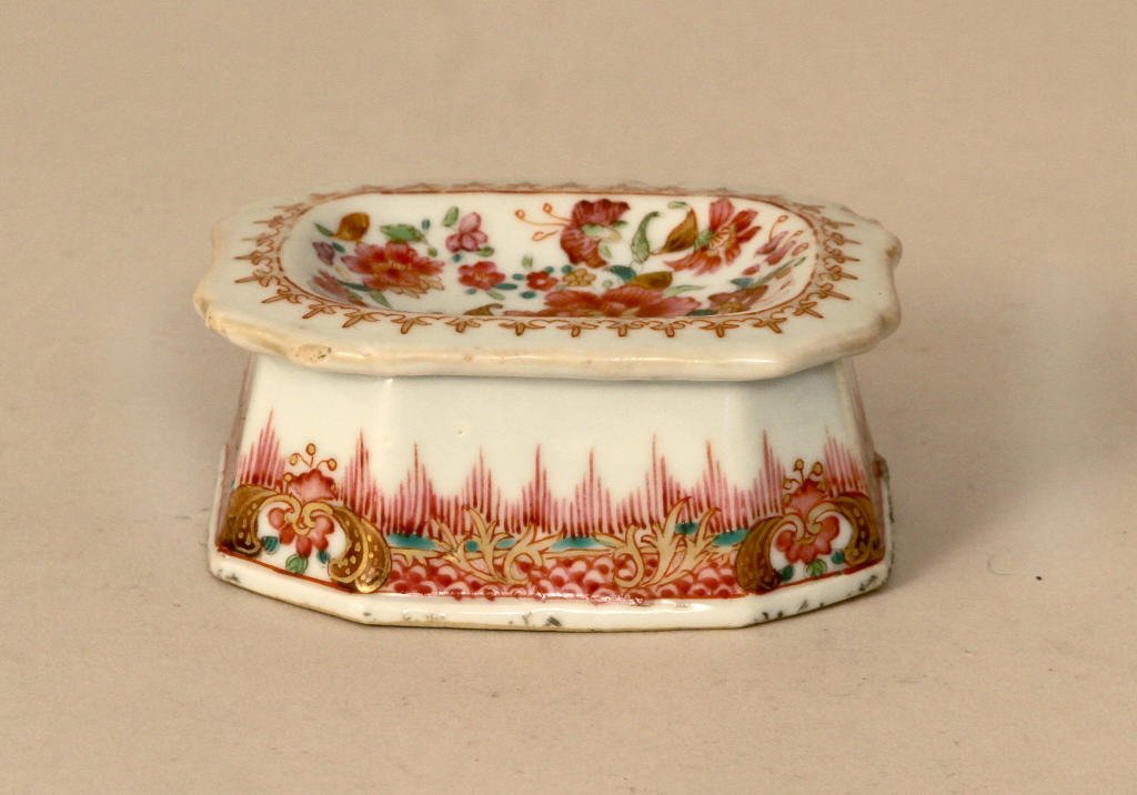 Chinese Chien Lung Period Famille Rose Salt: Fine quality 18th century Chien Lung period; circa 1770; Famille Rose Salt trencher; measures 8.25 cm / 3.25 inches in diameter; good condition minor glaze frits consistent with age.