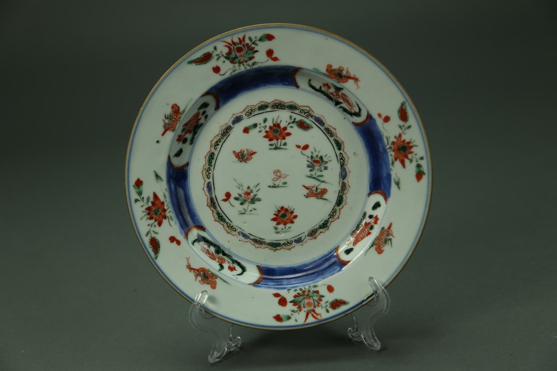 Chinese Kangxi (1662-1722) Famille Verte Plate Chinese: Chinese 18th century Kangxi period (1662-1722) famille verte plate in the motif of mandarin duck in the lotus pond, symbolizing the harmony of the family; measures (23cm) 9" d.