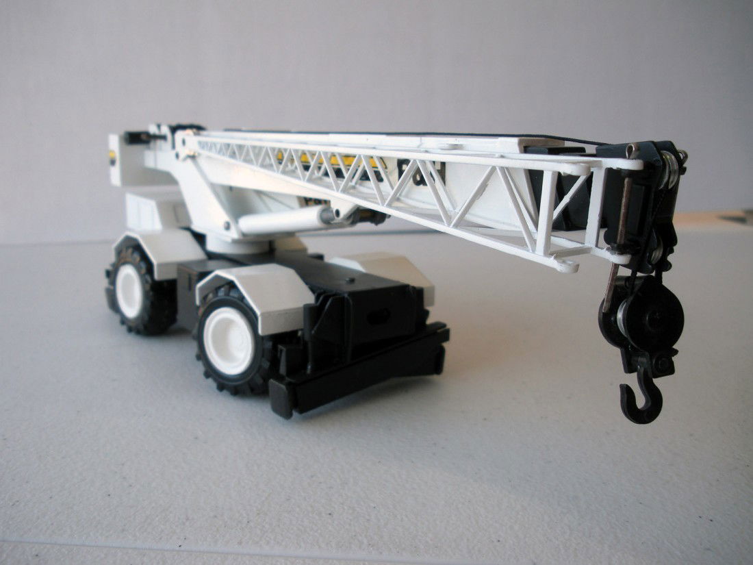 P&H 2-Axle RT Crane Model - 100 Series: P&H 2-Axle RT Crane Model - 100 Series made by Conrad Models in the scale of 1:50. Manufacturer's Part Number is Unknown. Model Condition is Excellent. Box Condition is None.