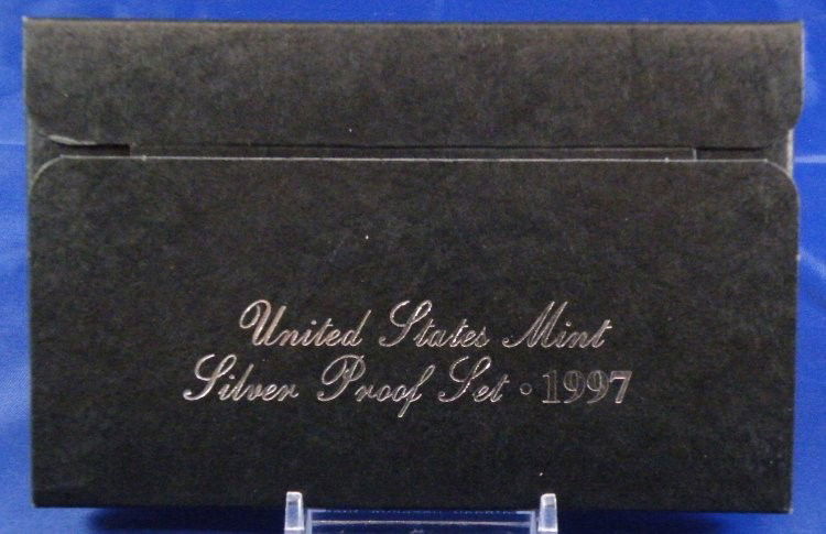 1997 GENUINE US MINT SILVER PROOF SET: Winner shall receive (1) set precisely resembling the set shown here. Winner shall receive (1) 1997 Genuine US Mint Silver Proof Set selected at random from stock on hand. UB (KVMM UB)