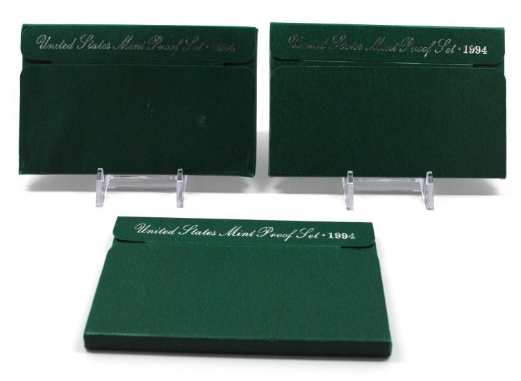 1994 GENUINE US MINT PROOF SET: Winner shall receive (1) set precisely resembling the set shown here. Winner shall receive a 1994 Genuine US Mint Proof Set. (KVSM O)