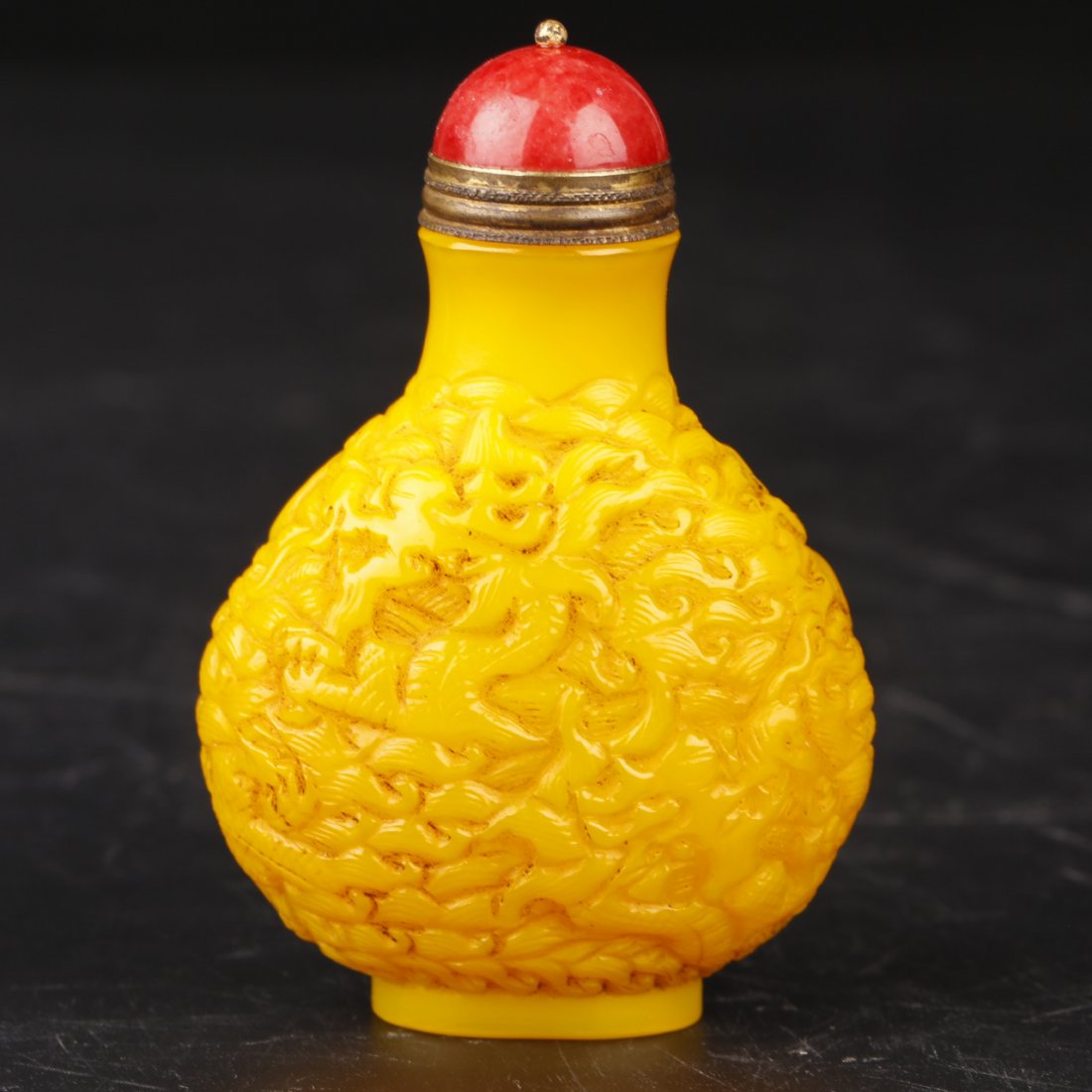 Peking Glass Snuff Bottle. (1 of 10)