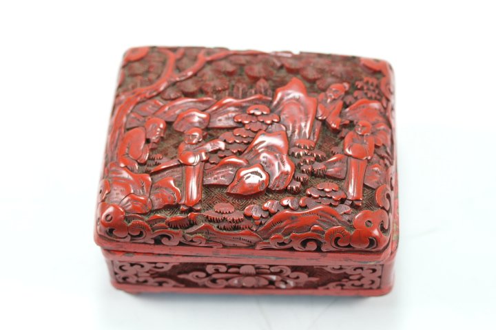CINNABAR CHARACTER RECTANGLE BOX: The late Qing Dynasty cinnabar character rectangle box.
