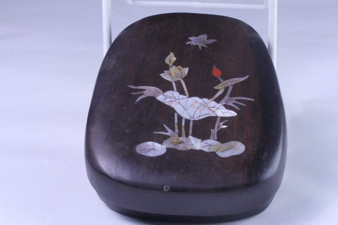OLD DUAN INKSTAND WITH CARVED ROSEWOOD BOX: Old Duan inkstand with embedded shell carving rosewood box.