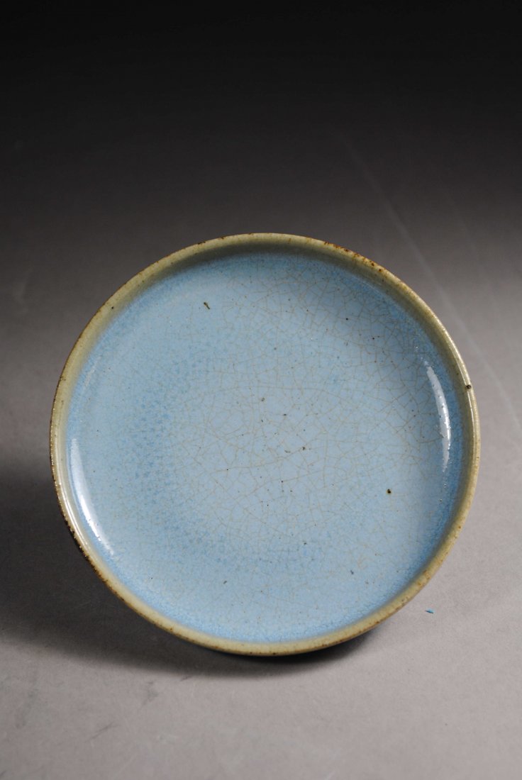 LU JUN GLAZE BRUSH DISH.: Qing dynasty. Dia: 11cm. H: 2.5cm.