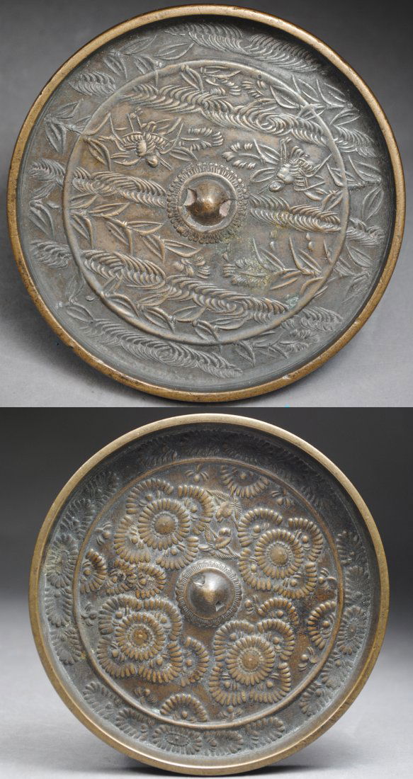 TWO ANTIQUE BRONZE MIRRORS.: 老铜镜两个