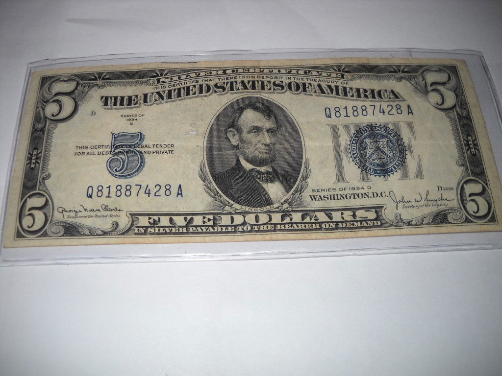 Coins/Paper: Silver Certificate Five dollar bill, circulated but in good condition