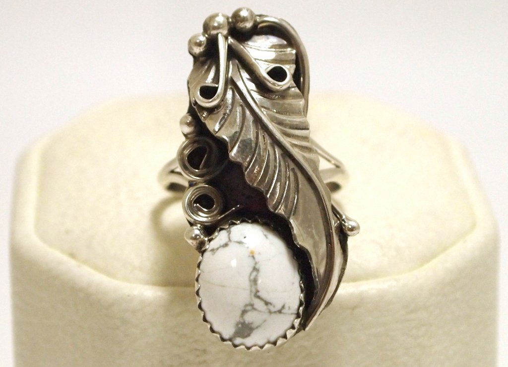 Navajo Howlite Sterling Silver Women's Ring - Ronnie Ma: Navajo Howlite Sterling Silver Women's Ring - Ronnie Martinez Face measures 1-1/4 tall by 5/8" wide. Band measures 1/16" wide, size: 6.5 Weight: 4.8g SKU: rw0406"