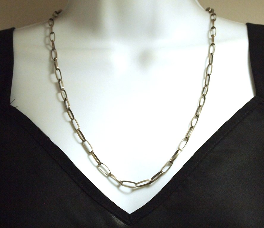Navajo 24 Sterling Silver Handmade Thick Link Necklace : Navajo 24 Sterling Silver Handmade Thick Link Necklace Chain - Sally Shirley Measures 24" around by 3/16" wide. Weight: 11.9g SKU: nc0004"