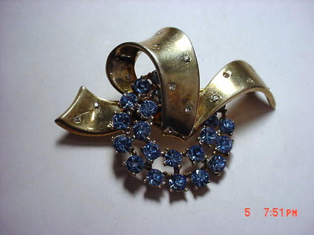 VINTAGE STERLING TRIFARI PIN: VINTAGE STERLING TRIFARI PIN