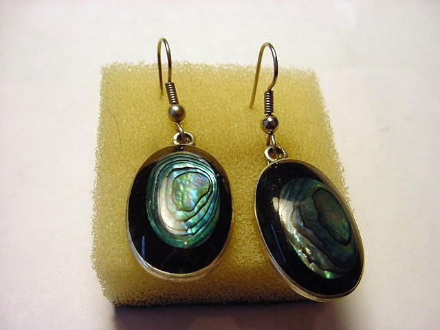 VINTAGE ABALONE EARRINGS: VINTAGE ABALONE EARRINGS