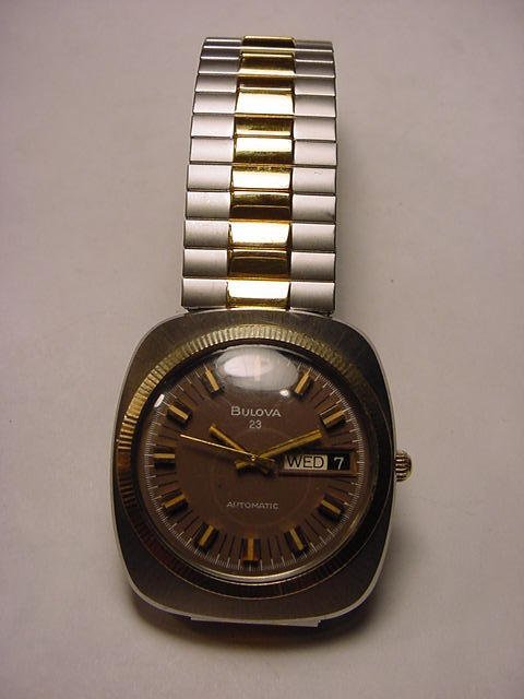 BULOVA 23 JEWEL AUTOMATIC WATCH WORKS: BULOVA 23 JEWEL AUTOMATIC WATCH WORKS