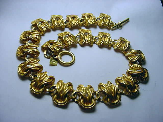 ANNE KLEIN DESIGNER NECKLACE: ANNE KLEIN DESIGNER NECKLACE