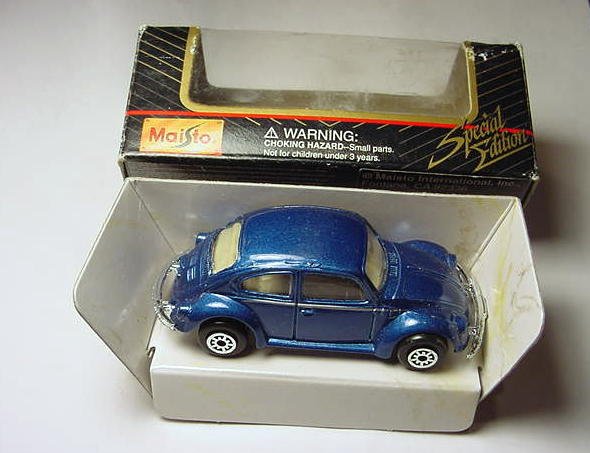 MAISTO VOLKSWAGEN BEETLE IN ORIGINAL BOX: MAISTO VOLKSWAGEN BEETLE IN ORIGINAL BOX
