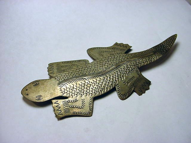 HAND MADE LIZARD PIN: HAND MADE LIZARD PIN