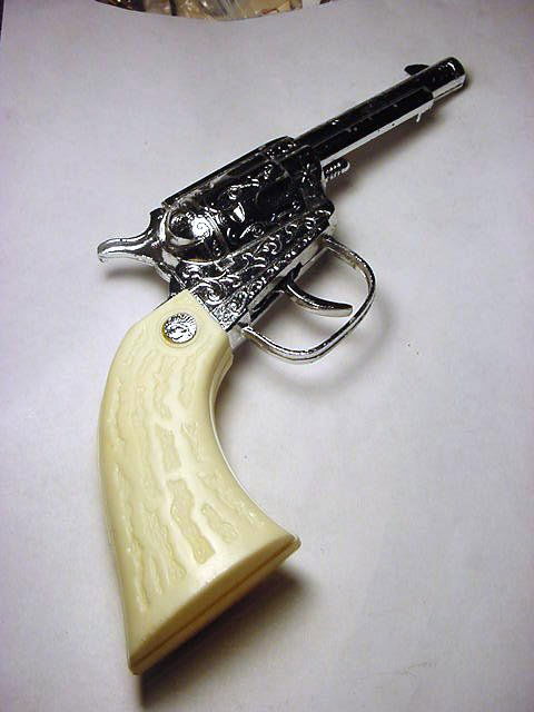 TOY CAP PISTOL: TOY CAP PISTOL
