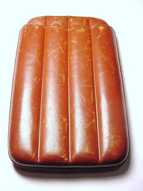 VINTAGE LEATHER CIGAR CASE: VINTAGE LEATHER CIGAR CASE
