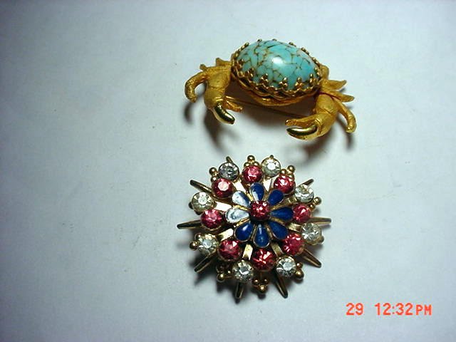 [2] VINTAGE PINS: [2] VINTAGE PINS