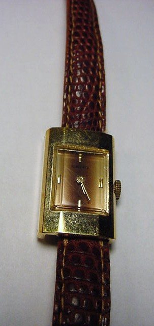 SEIKO WATCH NEEDS BATTERY: SEIKO WATCH NEEDS BATTERY